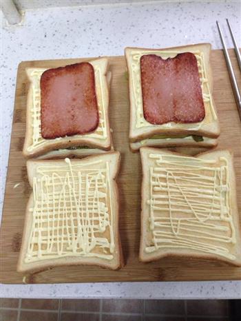 家庭自制三明治的做法步骤8