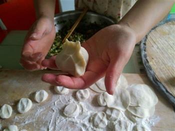 韭菜饺子的做法步骤15