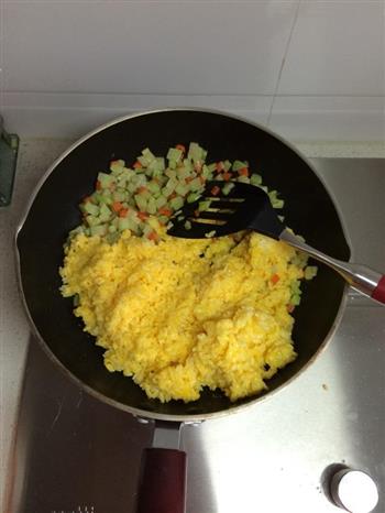 黄金蛋炒饭的做法步骤6