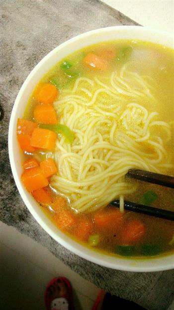 咖喱胡萝卜汤面