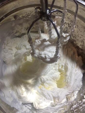 酸奶慕斯蛋糕（含奶油版）的做法步骤16