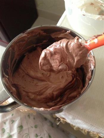 巧克力草莓慕斯蛋糕的做法步骤5