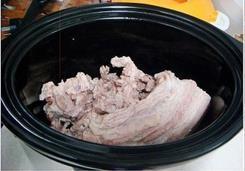 东北酸菜炖猪肉的做法图解5