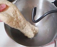 椰蓉花式面包的做法步骤4