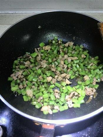超级简单下饭菜-四季豆、橄榄菜、炒肉丁的做法图解10