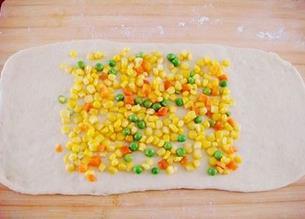 玉米沙拉面包条的做法图解10
