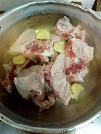 苦瓜黄豆排骨汤的做法步骤8