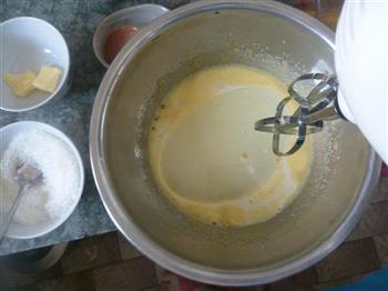 电饭煲超软海绵蛋糕的做法步骤5