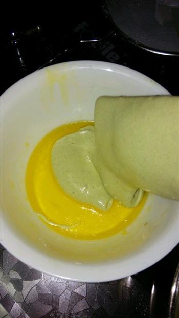 抹茶肉松卷｀-分蛋海绵蛋糕卷的做法步骤7