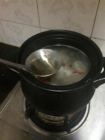 秘制排骨莲藕汤的做法步骤5
