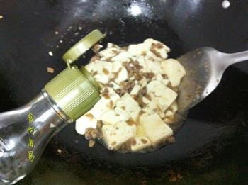 肉酱烧豆腐的做法步骤6