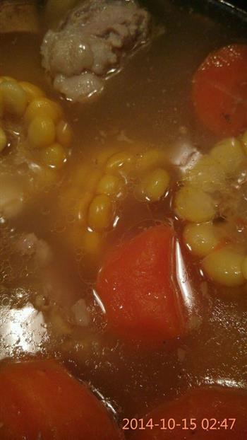 玉米胡罗卜排骨汤的做法步骤2