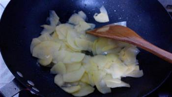 辣炒土豆片的做法步骤7