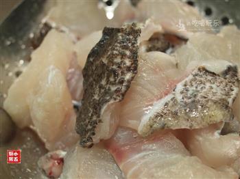 清蒸石斑鱼-原汁原味的鲜美与清甜的做法步骤3