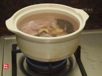皮蛋鱼汤-给自己的温暖汤水的做法图解4