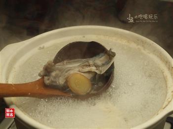 皮蛋鱼汤-给自己的温暖汤水的做法图解5