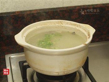 皮蛋鱼汤-给自己的温暖汤水的做法图解9