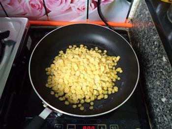 椒盐玉米片的做法步骤3