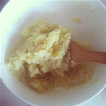 蛋香土豆泥煎饼的做法步骤1
