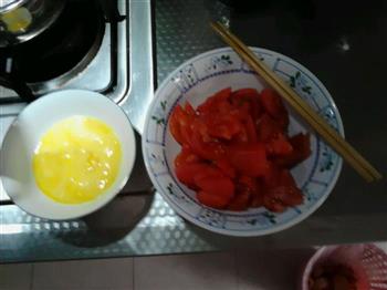 西红柿鸡蛋打卤面的做法步骤1