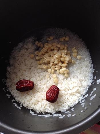 玉米红枣大米饭的做法图解3