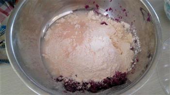 紫薯玫瑰馒头-简单健康美丽的馒头的做法步骤2