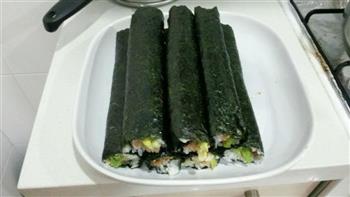 台式牛油果鰻魚壽司的做法图解5