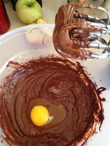 巧克力蛋糕 無麵粉版的做法步骤5