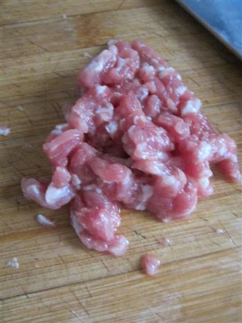 明目养血的猪肝瘦肉粥的做法图解1