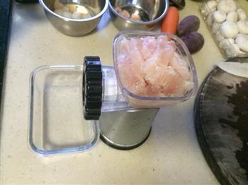 虾仁紫薯包心咖喱鱼丸的做法步骤4