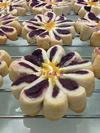 幸福像花儿一样-紫薯菊花酥的做法图解8