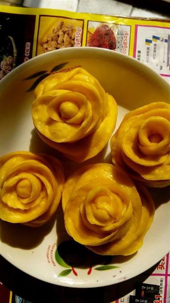 黄玫瑰花馒头的做法图解1
