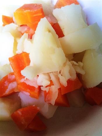 胡萝卜土豆泥色拉的做法步骤3