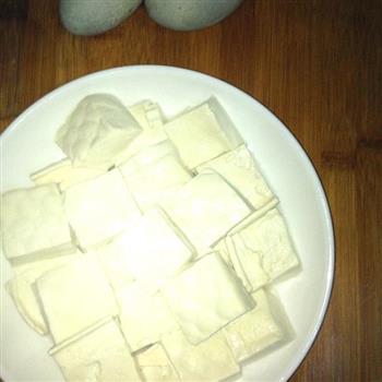 快手皮蛋拌豆腐-凉拌小菜的做法图解2