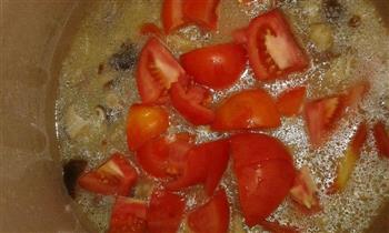 西红柿胡萝卜炖牛肉的做法步骤6