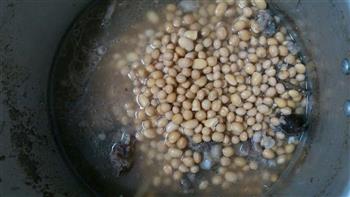 黄豆羊骨汤的做法步骤2
