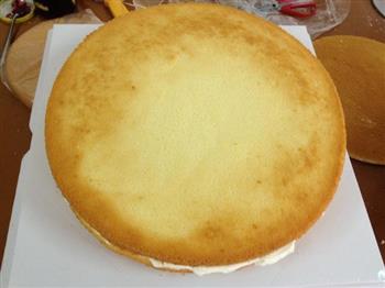12寸双层水果奶油蛋糕的做法步骤4
