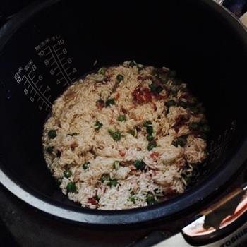 电饭煲豌豆糯米饭的做法步骤9