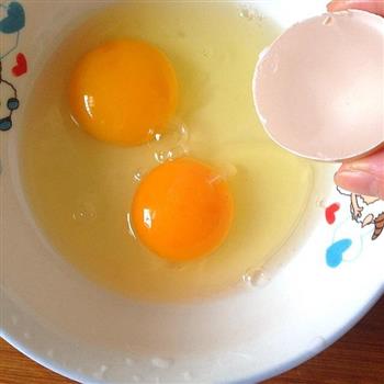 虾皮蒸蛋羹-补蛋白补钙营养早餐，宝宝食谱的做法步骤1