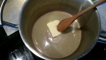 奶油培根青蒜青口汤的做法图解2