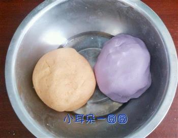 南瓜饼vs紫薯饼的做法图解1