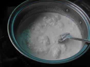 花生牛奶糖水的做法步骤4