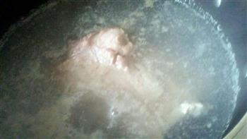 猴头菇骨头汤的做法步骤4