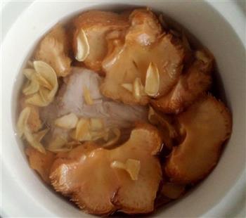 猴头菇骨头汤的做法图解7