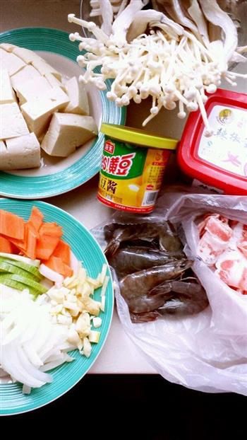 韩式肥牛鲜虾锅的做法步骤1