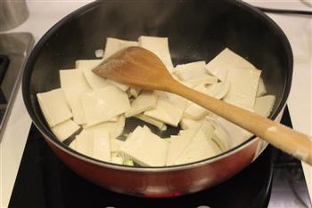 千叶豆腐烧木耳的做法步骤4
