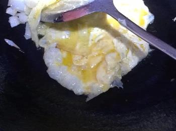 大葱炒鸡蛋的做法步骤3