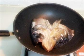 砂锅鱼头粉皮汤的做法步骤4