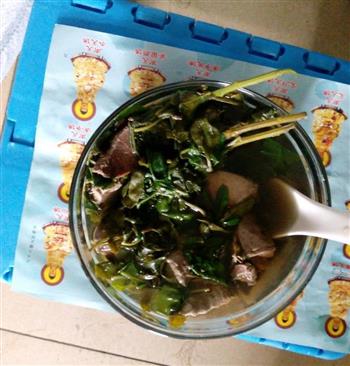 枸杞叶猪肝汤的做法步骤3