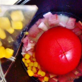 一锅出的美味-芝士玉米培根版一只番茄饭的做法图解4